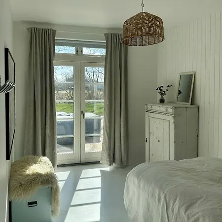 Hébergement de vacances Summer House With Sauna Near The Sea On Samsoe